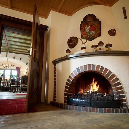 Naturhotel Ruegers Forstgut メスペルブルン エクステリア 写真