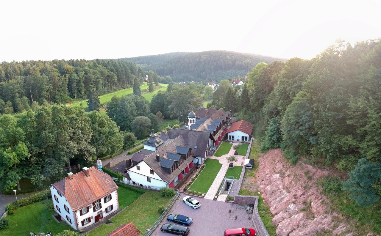 Naturhotel Ruegers Forstgut メスペルブルン エクステリア 写真
